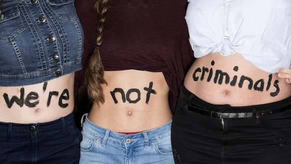 Esta imagen tiene un atributo ALT vacÃo; su nombre de archivo es We_re_Not_Criminals2.jpg